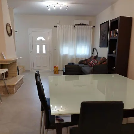Holiday home Anemos Maisonette *